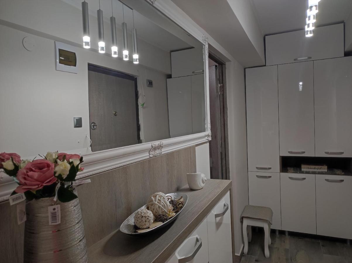 Midtown Apartment Oradea Exterior foto