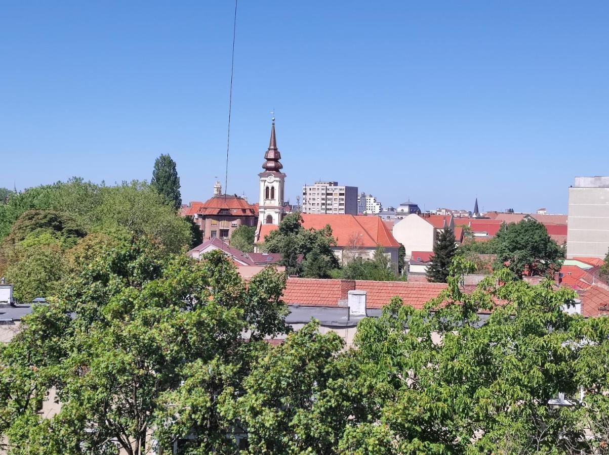 Midtown Apartment Oradea Exterior foto